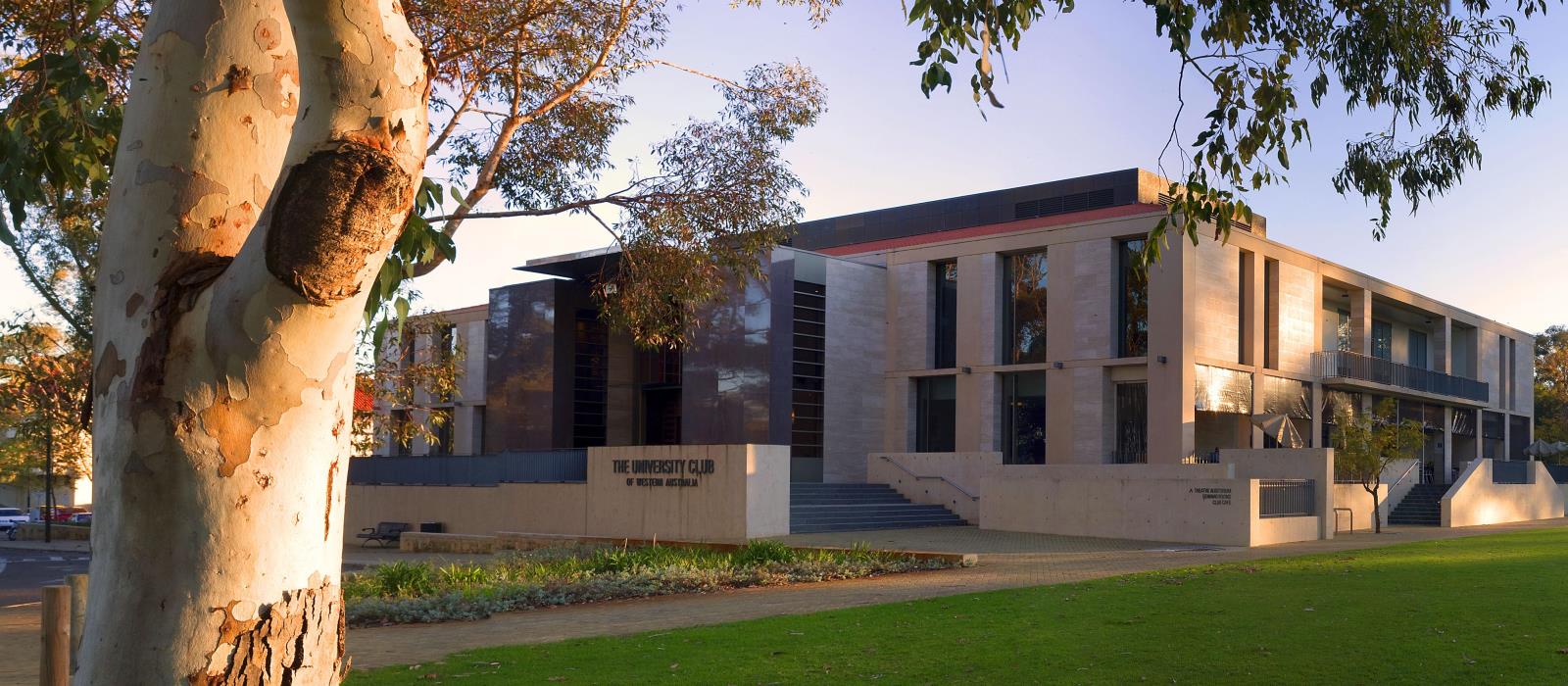 THE-UNIVERSITY-CLUB-OF-WESTERN-AUSTRALIA